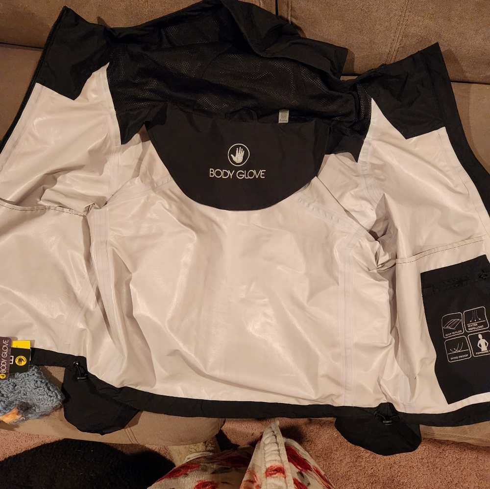 Body Glove waterproof color changing jacket - Picture 7 of 8